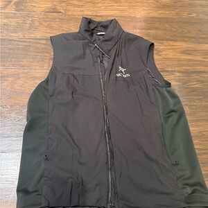 Arc'teryx Men's Black Performance Softshell Vest